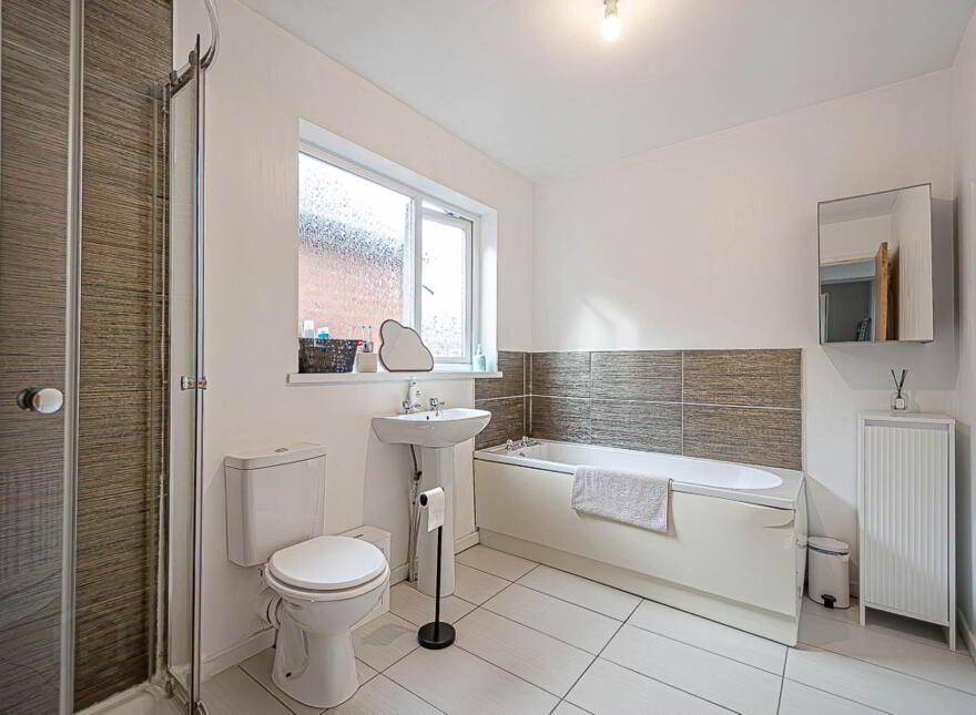 41 Rosebery Road, Ravenhill, Belfast, BT6 8JA