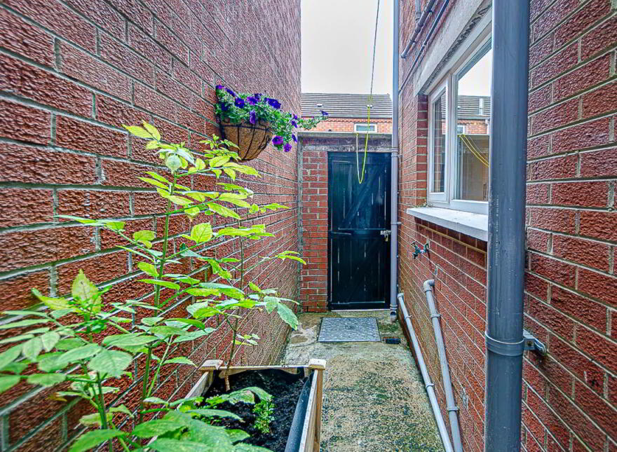 41 Rosebery Road, Ravenhill, Belfast, BT6 8JA