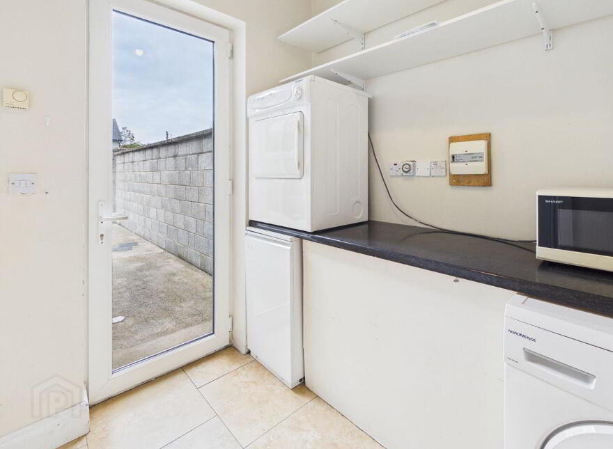 4 Laurel Grove, Dublin Road, Thurles, E41D6F7