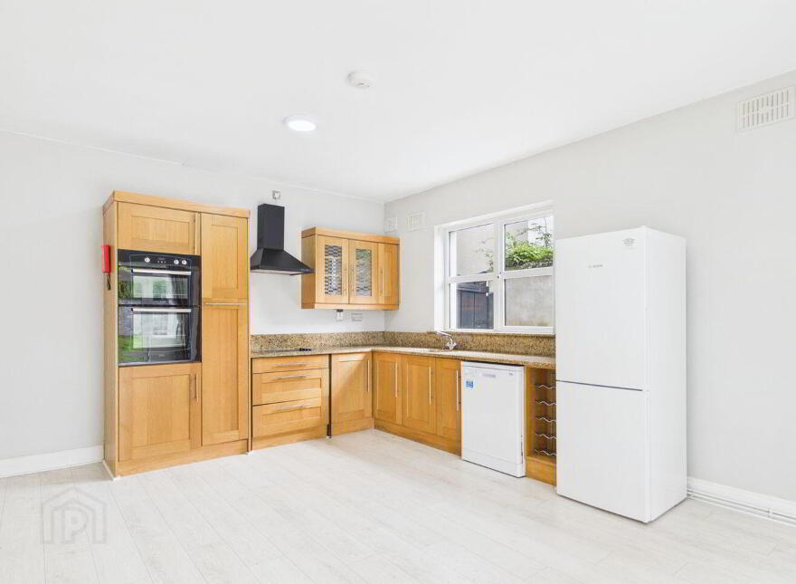 4 Laurel Grove, Dublin Road, Thurles, E41D6F7
