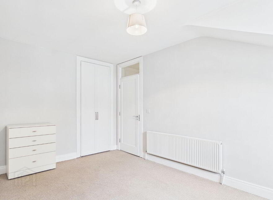 4 Laurel Grove, Dublin Road, Thurles, E41D6F7