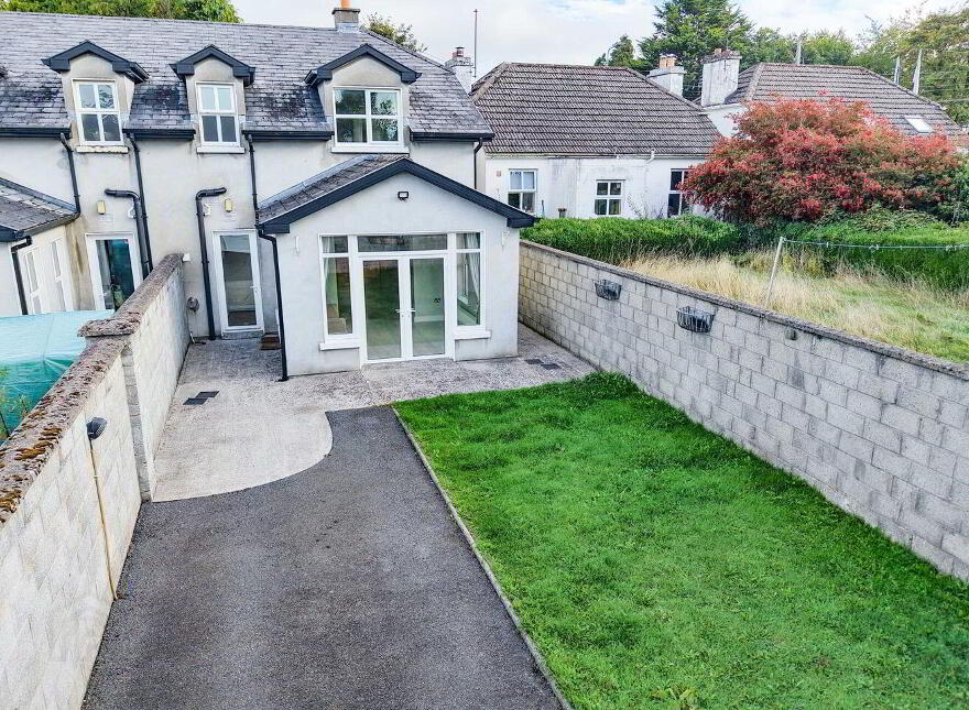 4 Laurel Grove, Dublin Road, Thurles, E41D6F7