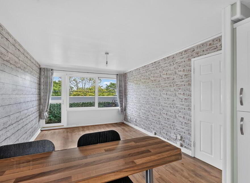 3A Moylena House, Benmore Drive, Belfast, BT10 0EG