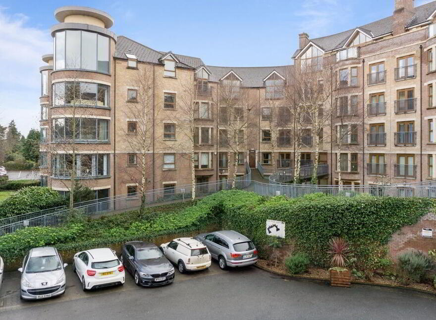 39 Park Royal, Balmoral, Belfast, BT9 7GY