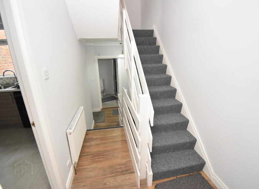 A & B (2 Bed & 1 Bed Apts), 58 Tates Avenue, Belfast, BT9 7BY
