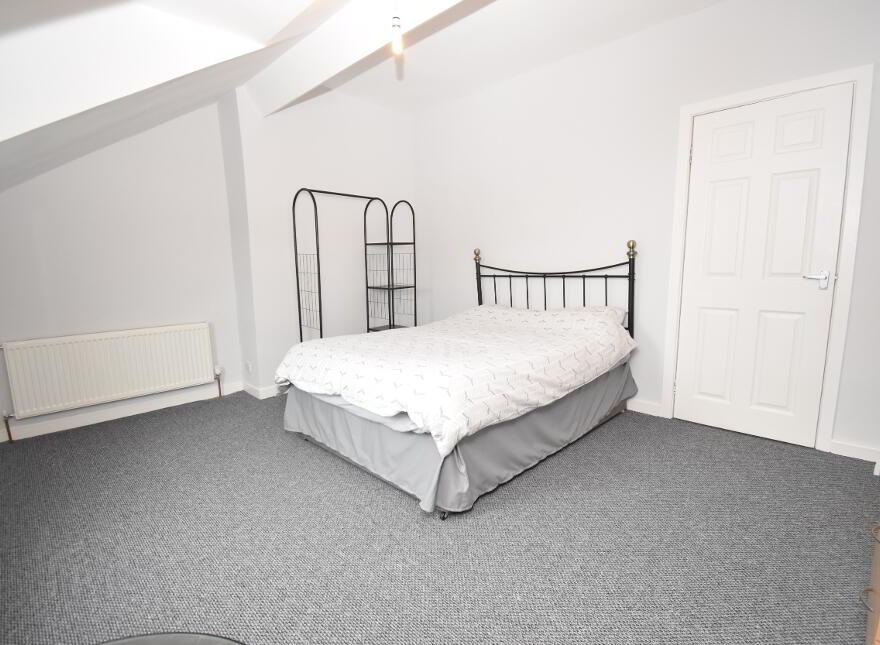 A & B (2 Bed & 1 Bed Apts), 58 Tates Avenue, Belfast, BT9 7BY