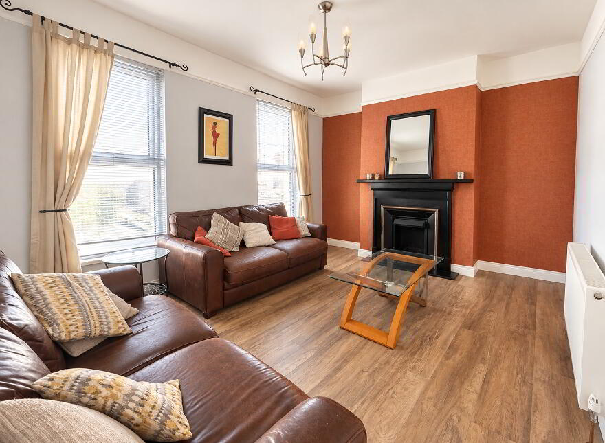 A & B (2 Bed & 1 Bed Apts), 58 Tates Avenue, Belfast, BT9 7BY