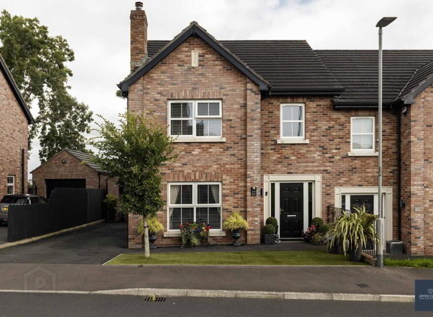 19 Mill Race Manor, Markethill, BT60 1QU