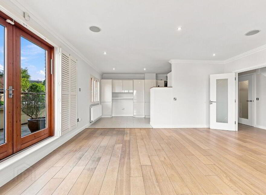 42 Oak Hall, The Hill, Malahide, K36K104