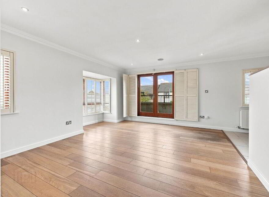 42 Oak Hall, The Hill, Malahide, K36K104