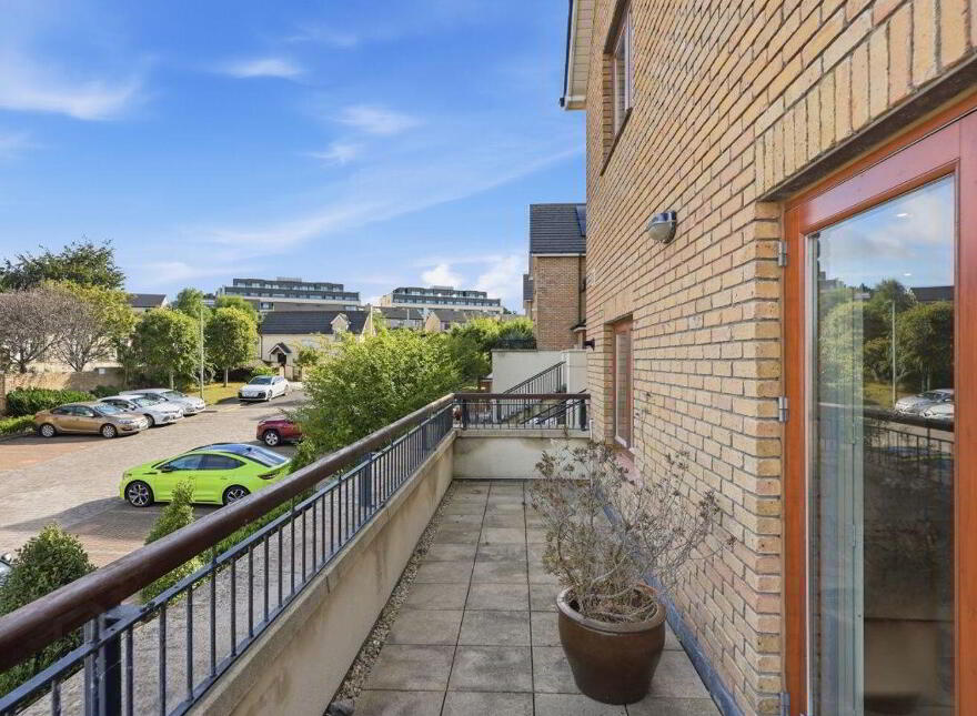 42 Oak Hall, The Hill, Malahide, K36K104