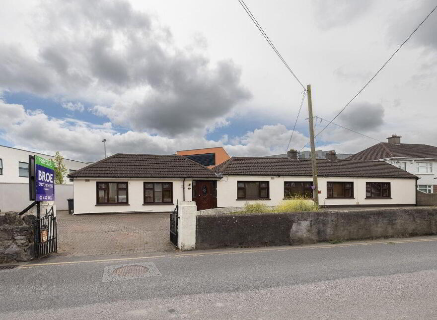 2 Saint John's Road, Clondalkin, D22YW54