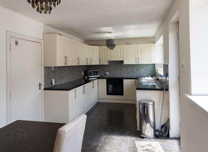 2 Saint John's Road, Clondalkin, D22YW54