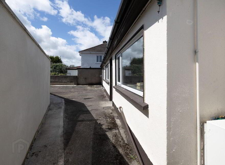 2 Saint John's Road, Clondalkin, D22YW54