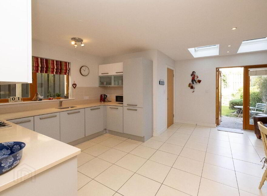 8 Blackthorn Hill Crescent, Rathcoole, Rathcoole, D24PN52