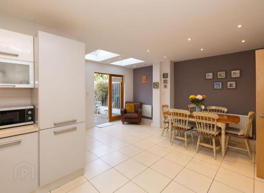 8 Blackthorn Hill Crescent, Rathcoole, Rathcoole, D24PN52