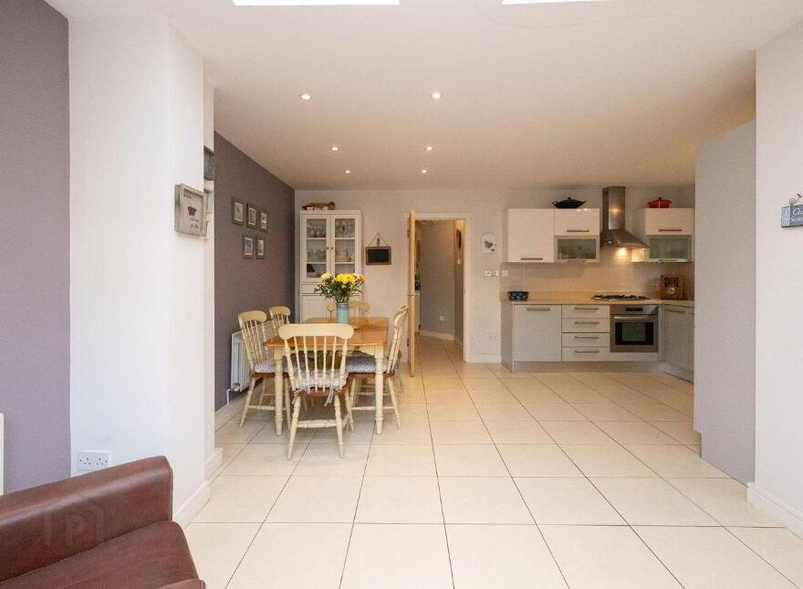8 Blackthorn Hill Crescent, Rathcoole, Rathcoole, D24PN52