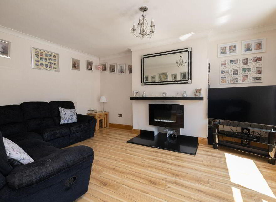 22 Monksfield Lawn, Clondalkin, D22HY76