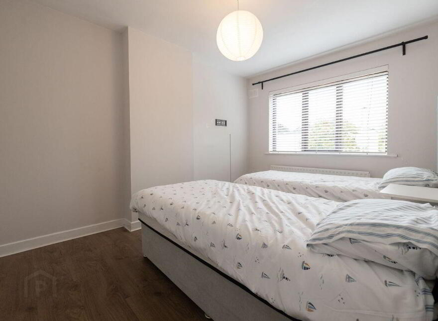 12 Woodford Parade, Clondalkin, D22V4X5