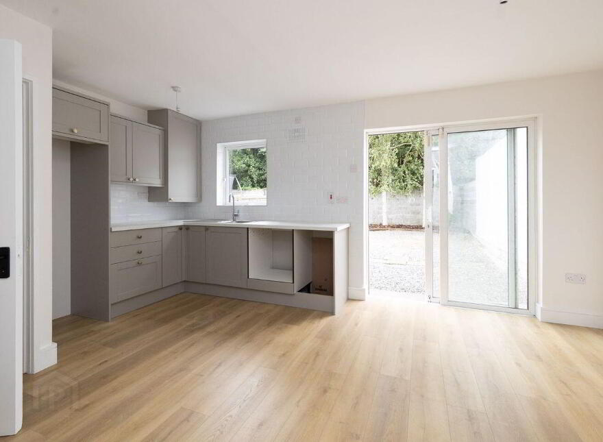 9 Sundale Parade, Tallaght, Tallaght, D24Y8N4