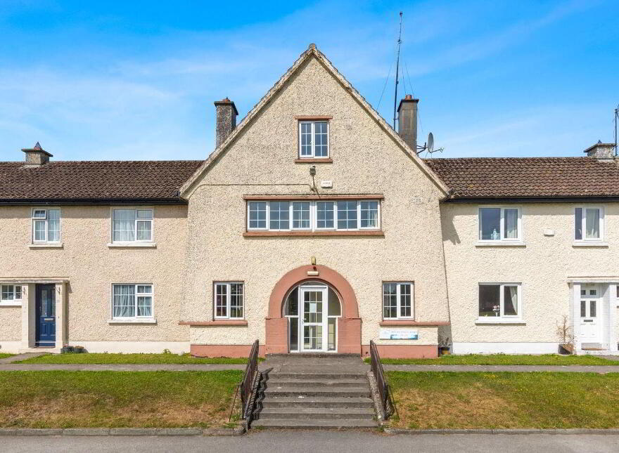 Rochfortbridge Health Centre, 81 Derrygreenagh Park, Rochfortbridge, N91VF50