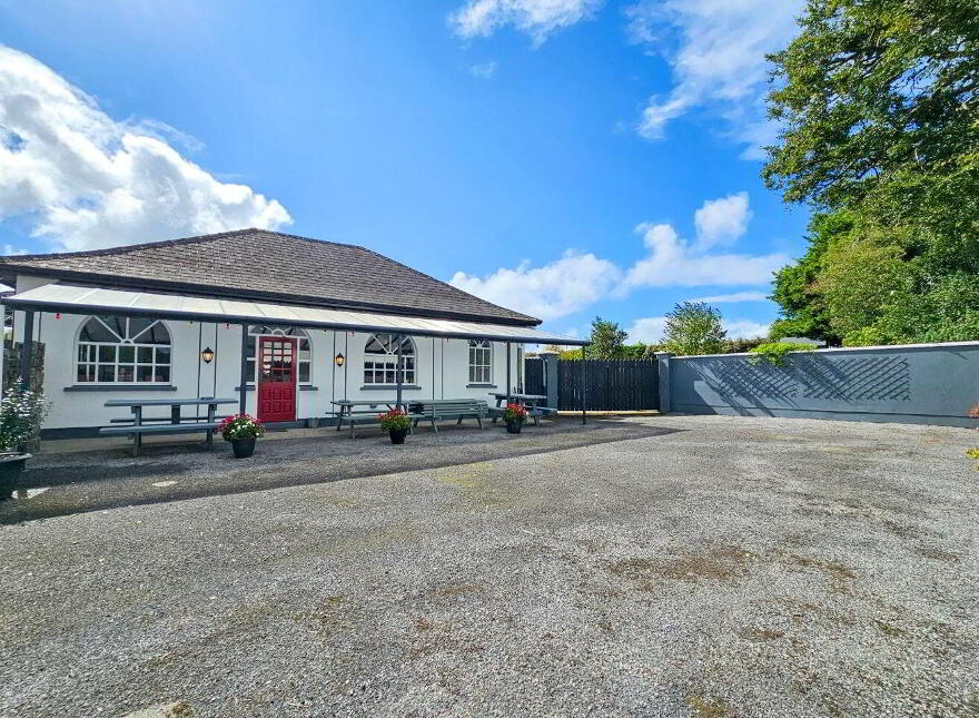Carra Lodge, Carrownacon, F12RK58