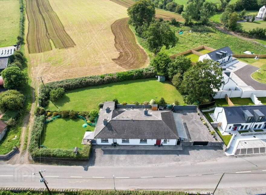 Carra Lodge, Carrownacon, F12RK58