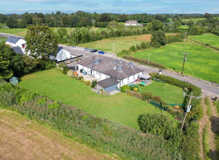 Carra Lodge, Carrownacon, F12RK58