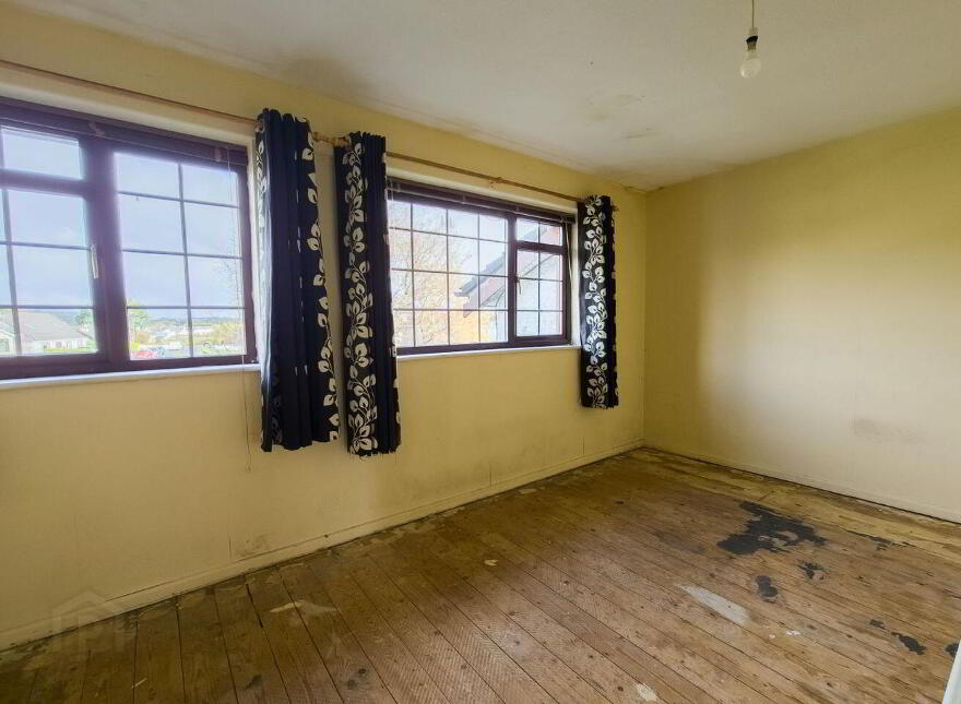 2 Riverdale Court, Castlebar, F23C973