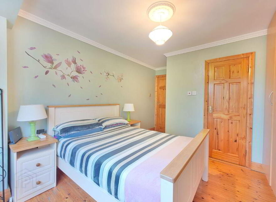 10 White Horse Lane, Turlough Road, Castlebar, F23RF21