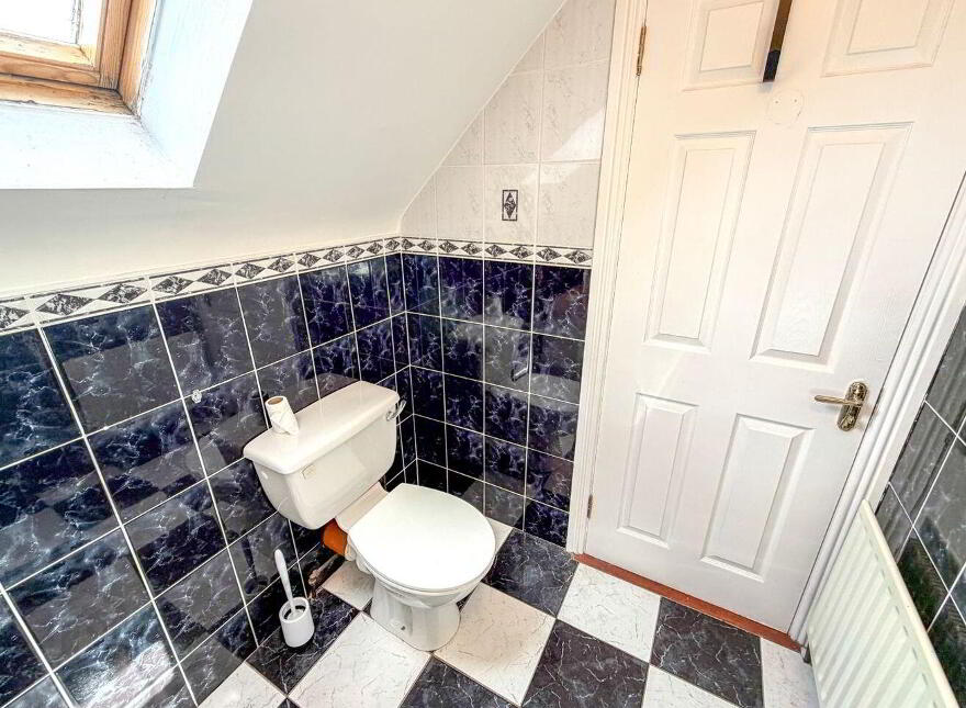 43 Gladesville, Castlebar, F23YR04