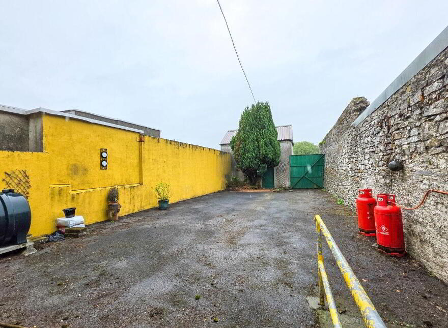 Acla, Main Street, Balla, Castlebar, F23X381