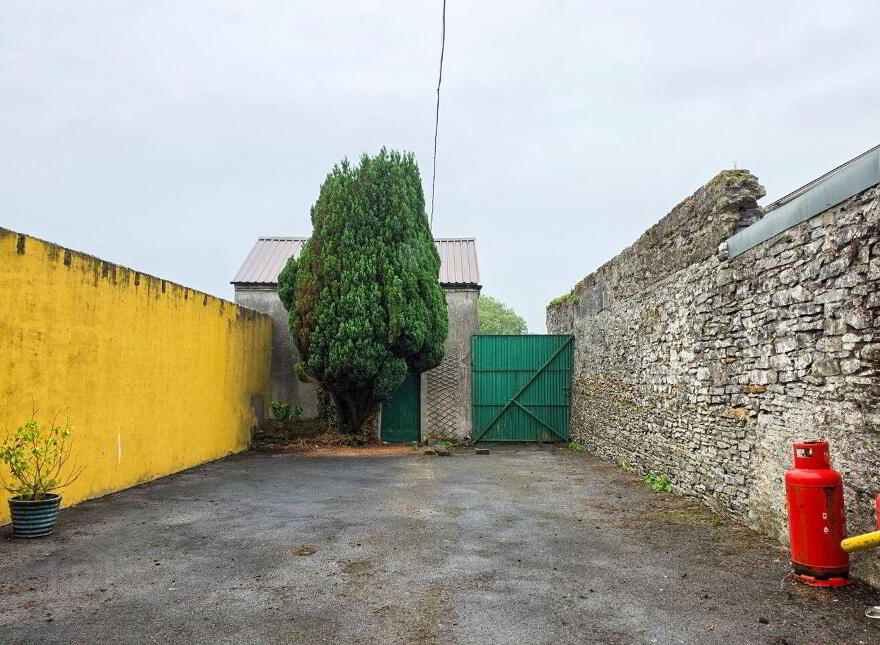 Acla, Main Street, Balla, Castlebar, F23X381