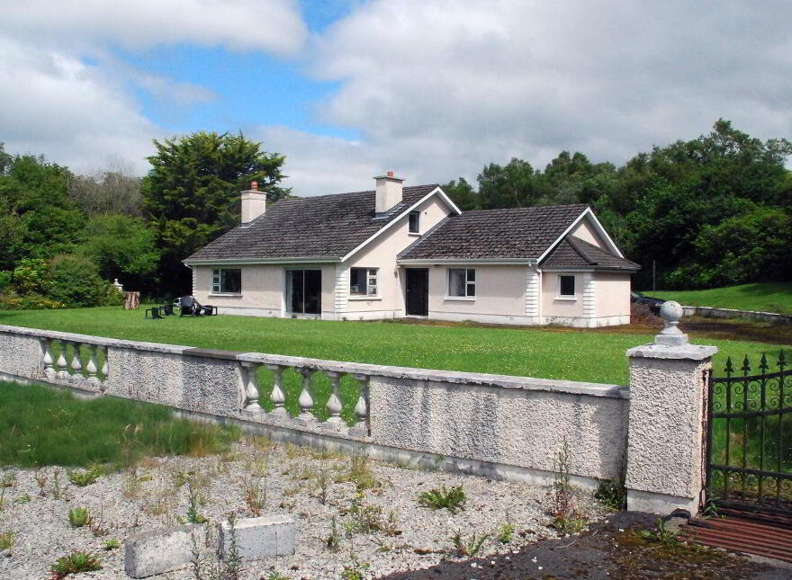 Shraheen, Foxford, F26PH48