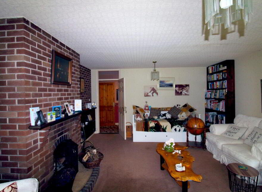 Shraheen, Foxford, F26PH48