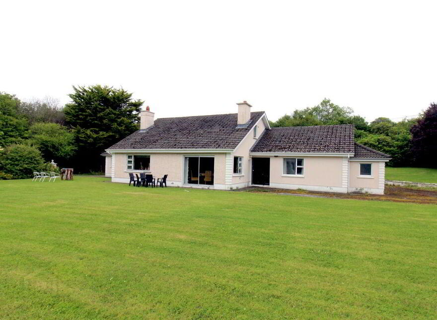 Shraheen, Foxford, F26PH48