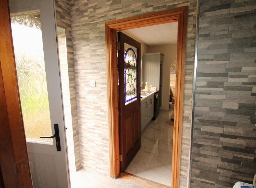 Lake View Villa, Errew, Castlehill, F26H016