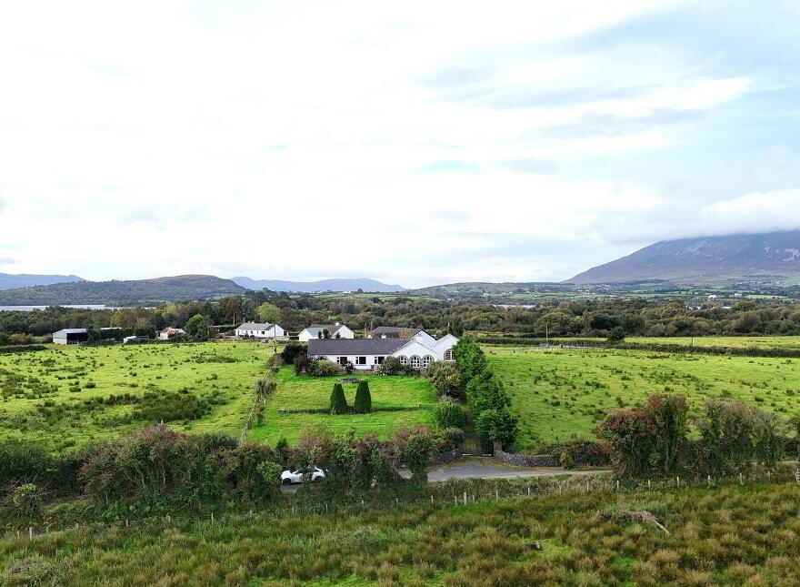 Lake View Villa, Errew, Castlehill, F26H016