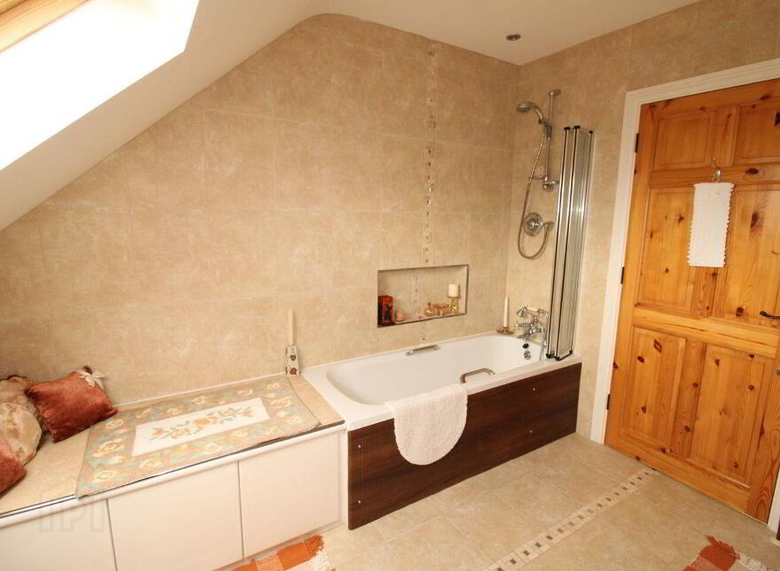 Cuillonaughton, Callow, F26N598
