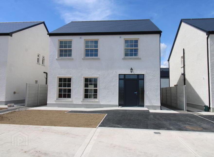 2 Beech Hill, Crossmolina, F26TK2W