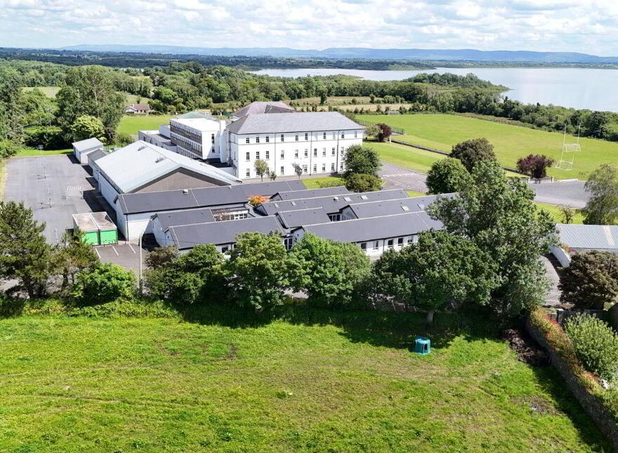 2 Beech Hill, Crossmolina, F26TK2W