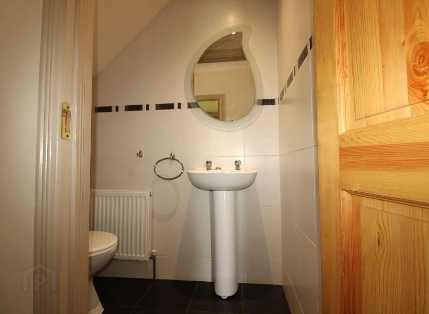 25 Deerpark, Crossmolina, F26T928