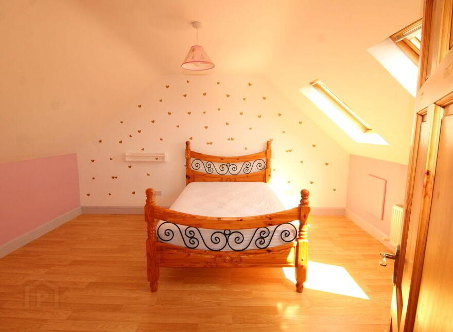 25 Deerpark, Crossmolina, F26T928
