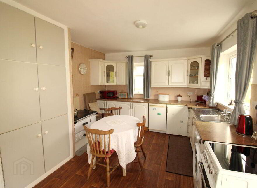Glengad, Pullathomas, Ballina, F26T998