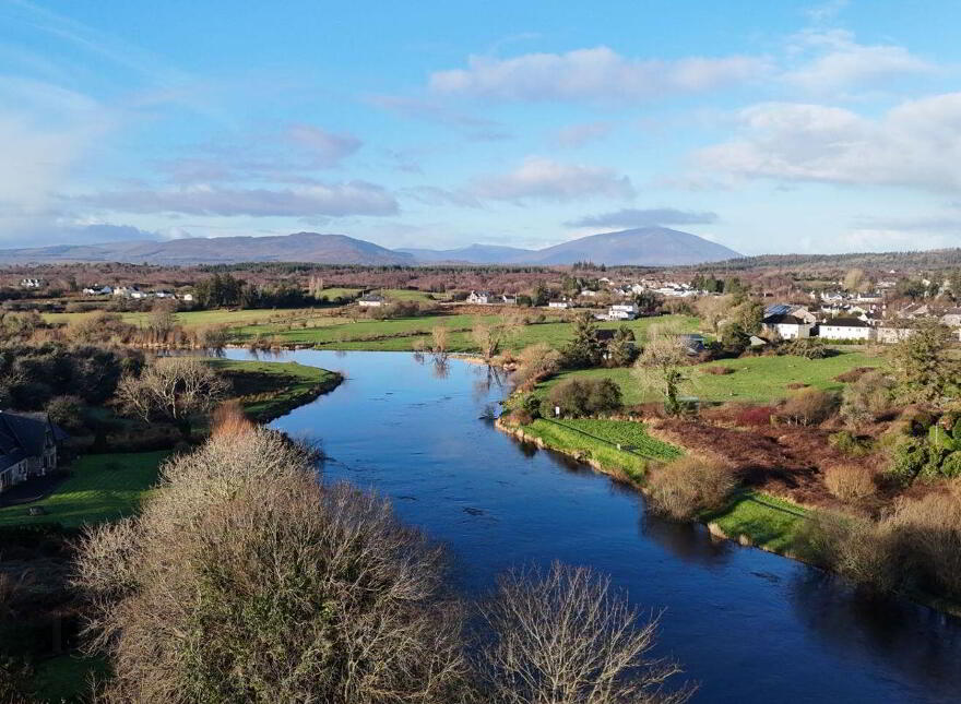 10 Mill Park, Foxford, F26RK15