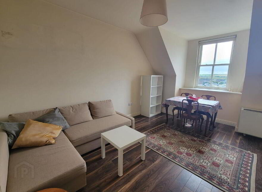 44 Gort An Clochair, Circular Road, Kilkee, V15C959