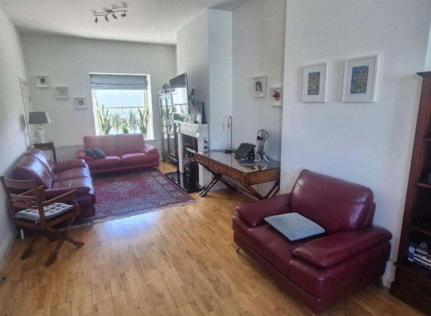 Townhouse, 3 Hector Street Mills, Frances Street, Kilrush, V15HD66