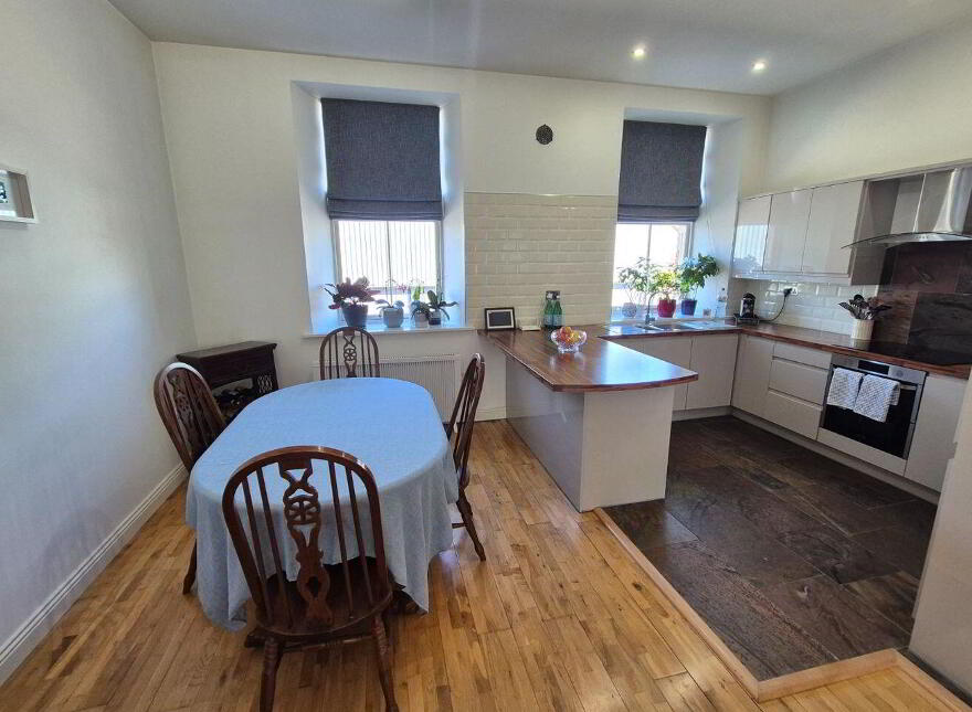 Townhouse, 3 Hector Street Mills, Frances Street, Kilrush, V15HD66
