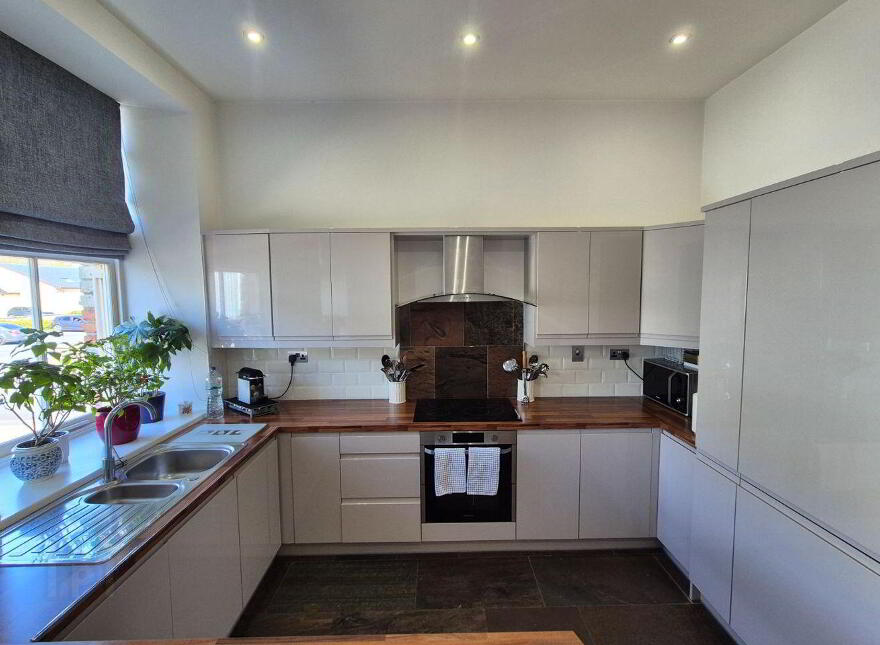 Townhouse, 3 Hector Street Mills, Frances Street, Kilrush, V15HD66