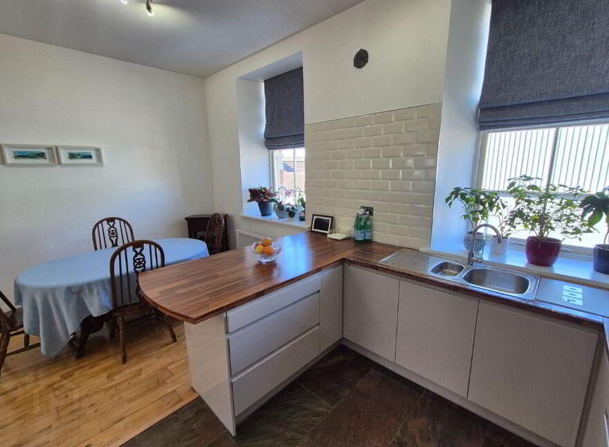 Townhouse, 3 Hector Street Mills, Frances Street, Kilrush, V15HD66